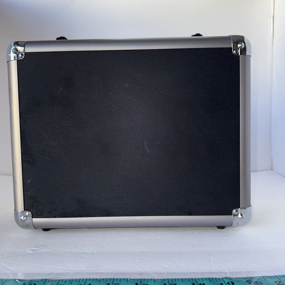 Estuche de almacenamiento rígido para cámara Zeikos con correa para el hombro 13”x 10”x 5” Foto 2 de 4