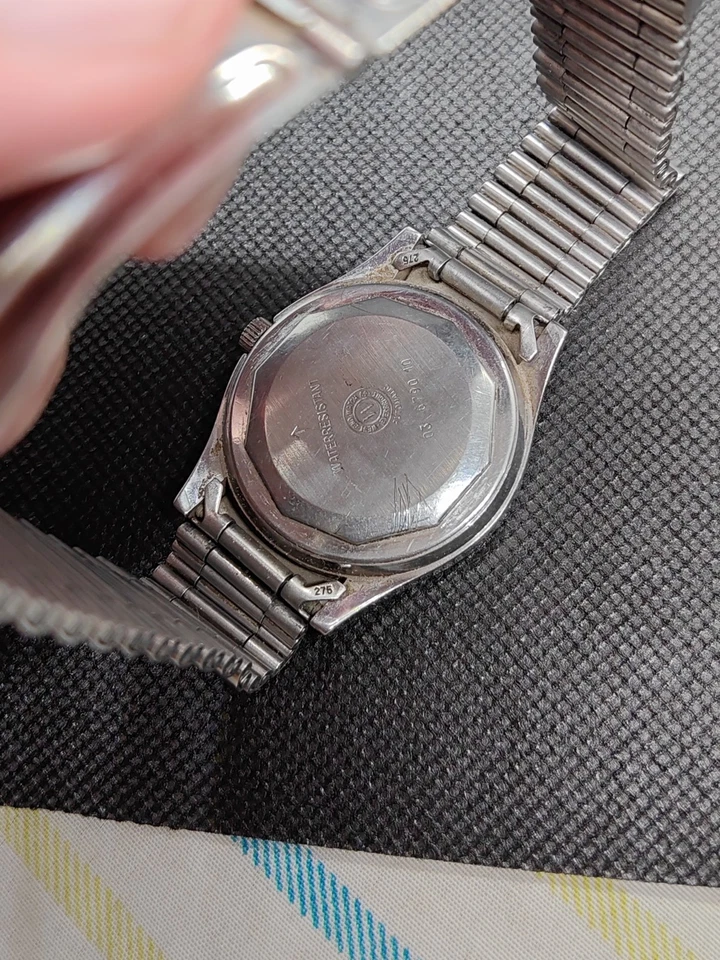 Reloj de Colección West End Co. Sowar Suizo Para Hombre Automático Beige Esfera Amarilla Día/Fecha Foto 3 de 4