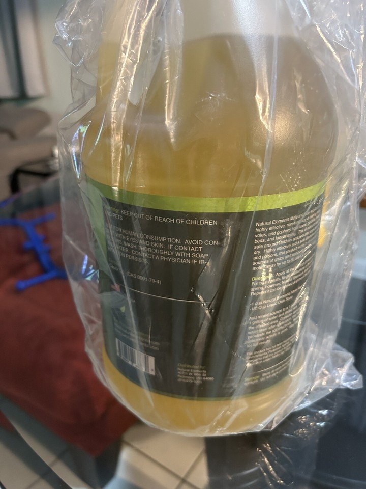 Mole and Vole Repellent 100 Castor Oil Pet Safe and Non Toxic 1