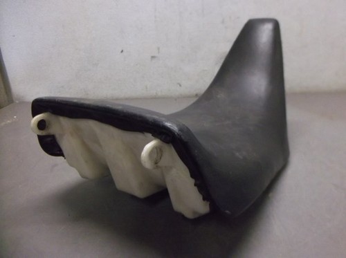 1986-88 Yamaha FZ600 Front Seat - Picture 3 of 5