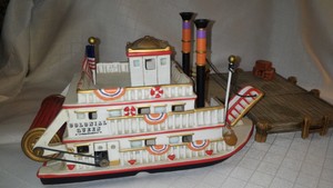 Lefton-Colonial-Christmas-Village-11266-SHOWBOAT-COLONIAL-QUEEN-1997-C2