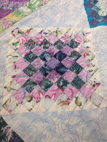 MAGNIFICENT Vintage Quilt Pink Blue Green Purple Embroidered Design 66.25" x 82" - Picture 10 of 19
