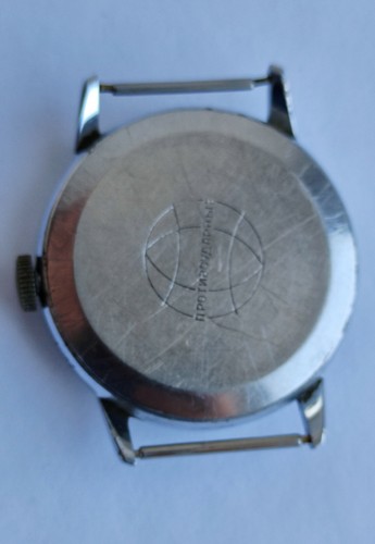A rare wrist watch of the Cold War period - a rocket taking off from the globe - Picture 4 of 5