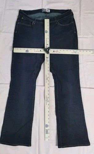 Signature By Levi Strauss Women's Curvy Bootcut Dark Blue Denim Jean18M - Picture 3 of 8