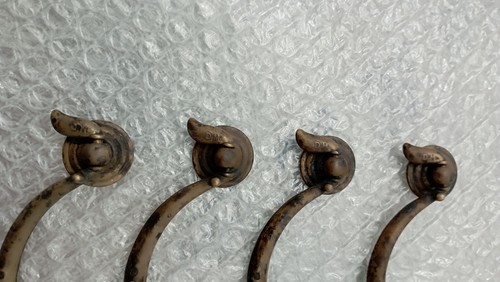 Set 14 maniglie ottone per mobili di pregio snodate a festone ditta D.M. 96 mm - Foto 15 di 18