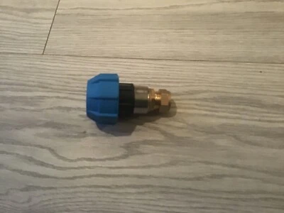 25mm MDPE to 15mm copper straight water compression pipe fitting