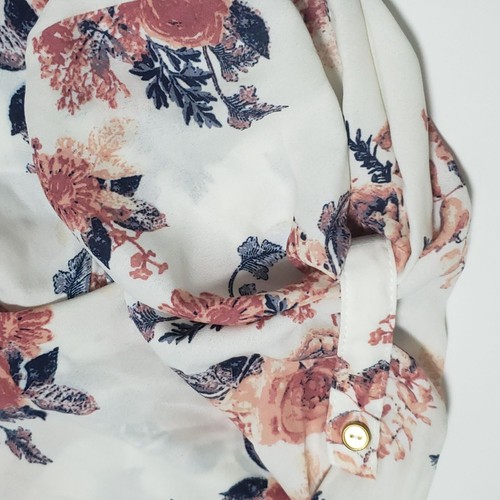 Rue+ Plus Women's Shirt 3X White Pink Blue Floral Half Zip Roll Tab Sleeves - Picture 4 of 7
