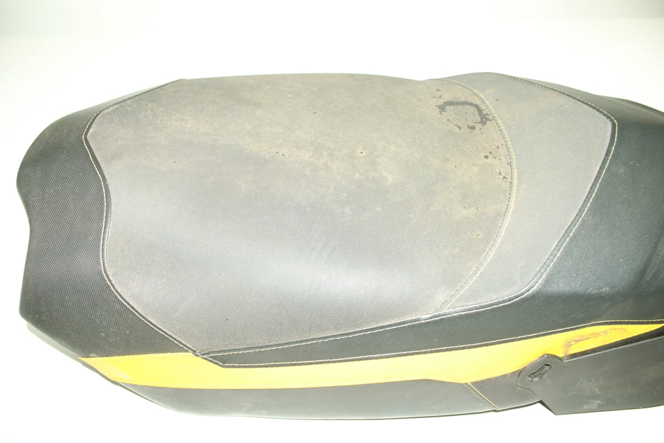 2012 Ski-doo Renegade 137" 600 Etec Xp Seat Assembly Trunk Base Yellow Black - Изображение 3 из 4