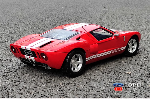 Motormax Red Ford GT40 model figure, Race Car Model, 1:12 Alloy Vehicle Figure - Picture 4 of 18