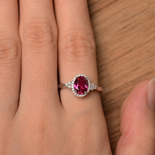 Elegant Oval Red Ruby Halo Wedding Ring Gorgeous Engagement Jewelry Classic - Picture 8 of 9