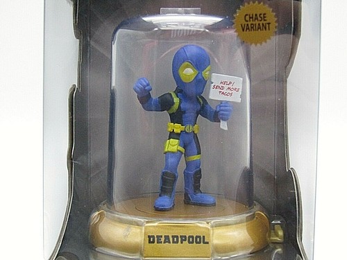 Domez Marvel Deadpool 30 Years Series 5 Mini Figure Blue Chase Variant - Imagen 3 de 3