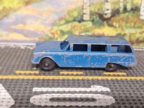 TootsieToy Ford Ranch Wagon Vintage años 60 todo azul algo de ropa de juego - Imagen 3 de 7