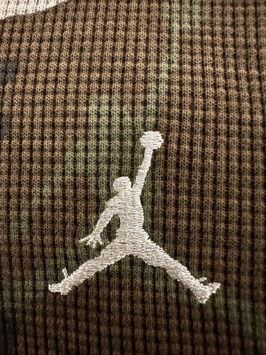 Nike - Jordan - Camouflage - Green - Youth/Kids Size Medium - Long Sleeve Shirt - Picture 3 of 8