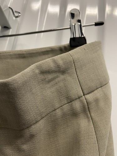 Akris Punto beige 100 % Wolle asymmetrisch Knopf Midi Bleistiftrock Damen US 8 - Bild 7 von 12