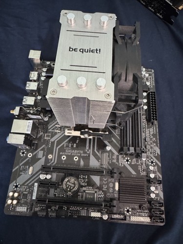 Ryzen 5 4500 B450m Ds3h WiFi Combo z Bequiet Cooler