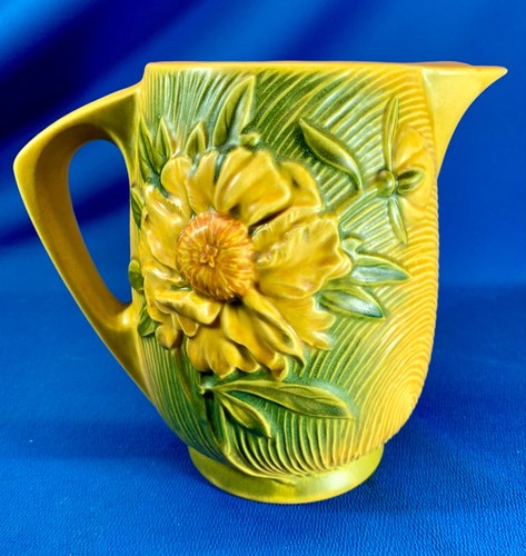 ROSEVILLE POTTERY 8"H ART DECO PITCHER IN PEONY PATTERN