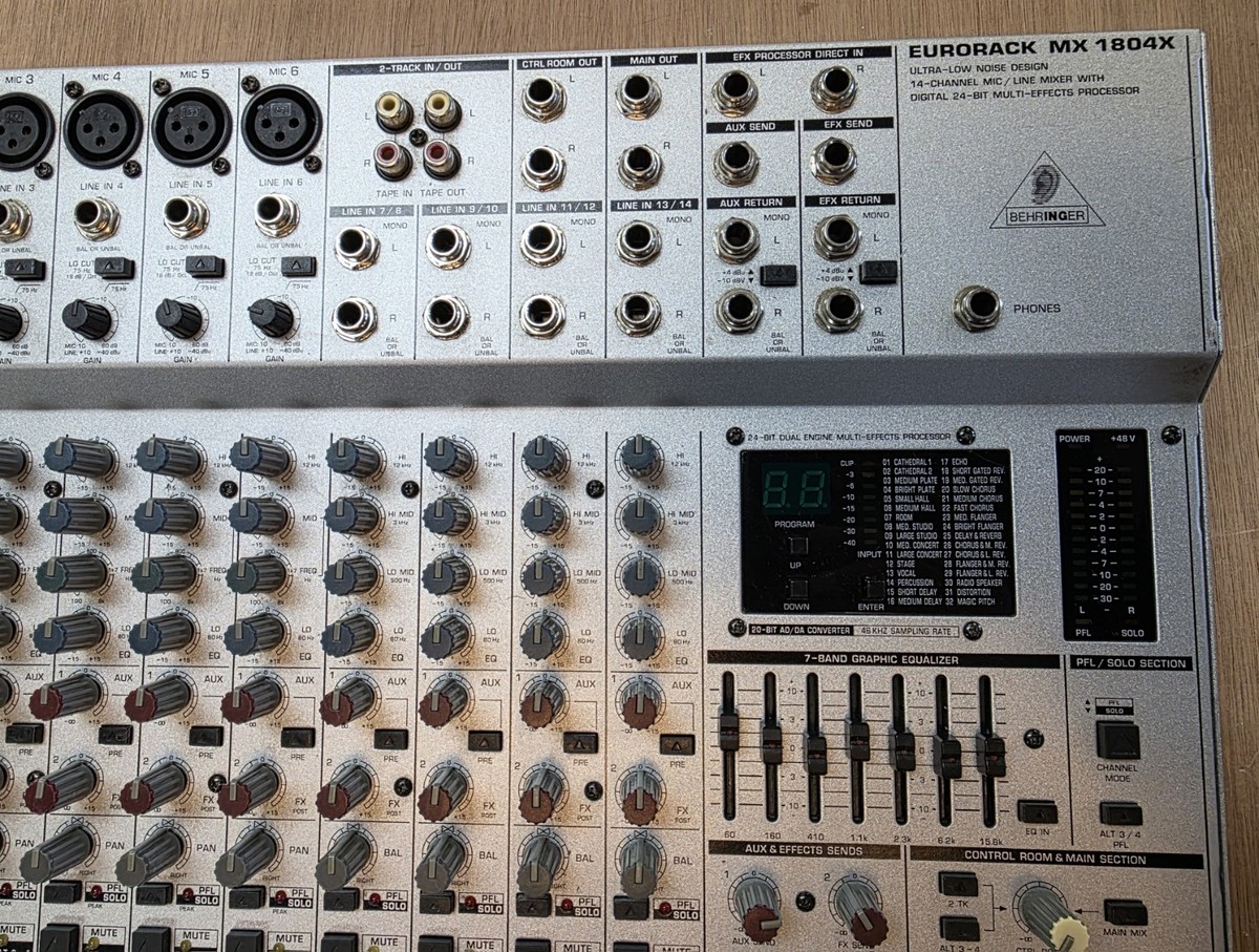 Behringer EURORACK MX1804 X ミキサー アダプター付き Behringer Eurorack MX1804X Audio Mixer With Power Supply