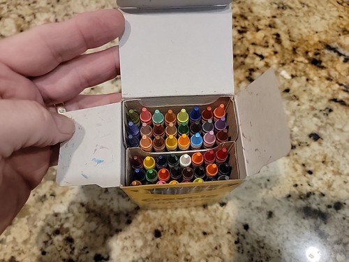 VINTAGE Y2K 2000 Crayola Crayons 48 Count Set Binney & Smith USA New NOS - Picture 4 of 4