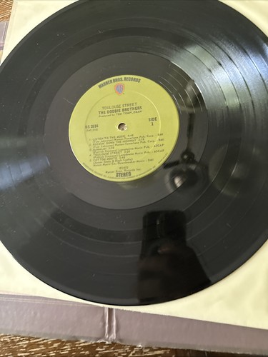 The Doobie Brothers - Toulouse Street (LP, Vinyl) 1973 - Picture 13 of 16