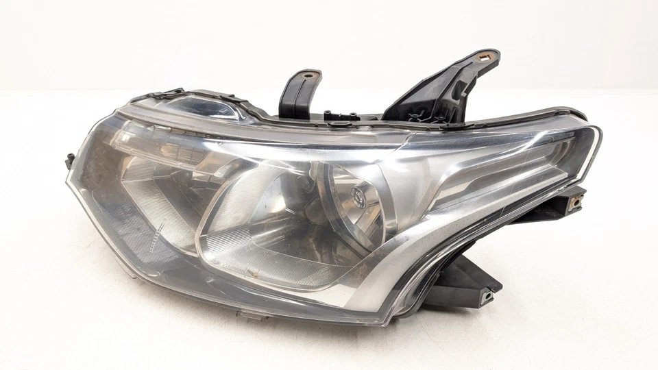 FARO HALÓGENO LADO PASAJERO IZQUIERDO MITSUBISHI OUTLANDER MK3 8301C199 2015 - Imagen 4 de 4