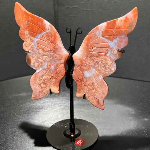 Ágata calcedonia rosa natural 135G tallada a mano alas mariposa espécimen - Imagen 5 de 16