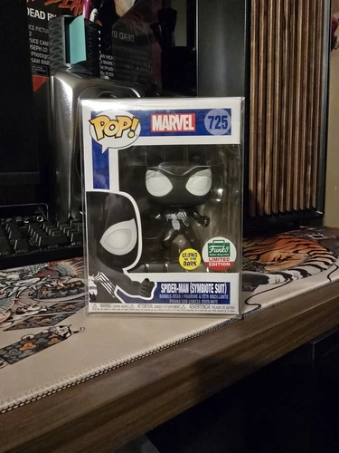 Funko Pop! Vinilo: Marvel - Spider-Man (traje simbionte) (brilla en la oscuridad) 