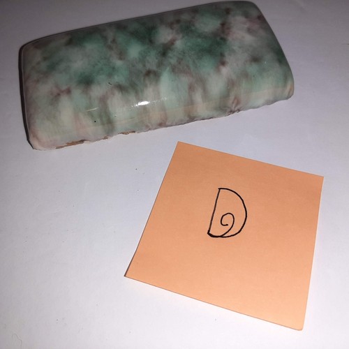 Malibu Vintage Pillow Tile Mottled Green White & Brown Glaze 3.75x1.75" Edge D - Imagen 9 de 9