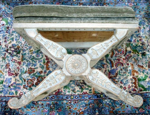 Vtg STOOL BENCH ITALIAN RENAISSANCE Style Vanity Hollywood Glam X Carved Wood - Picture 5 of 10