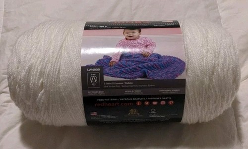 Red Heart Super Saver Jumbo Med 4 White 14 oz 100% Acrylic New! Mach. Wash & Dry - Picture 2 of 3