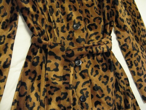 Bebe Faux Leopard Coat Jacket Sz M Beautiful Looks New EUC - Picture 4 of 7