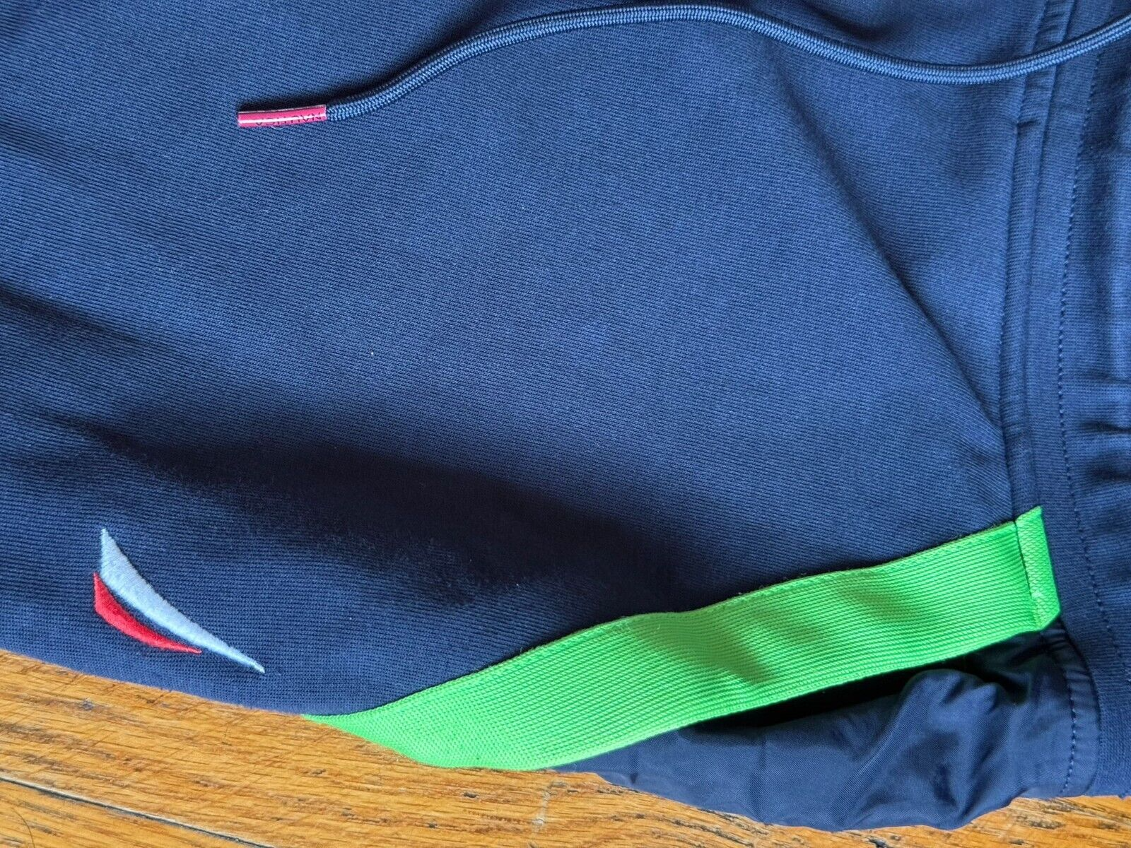 Picture 3 of 5