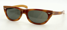 Vtg 60s American Optical Sun Chic Butterscotch Cat Eye Woman's AO Sunglasses 457