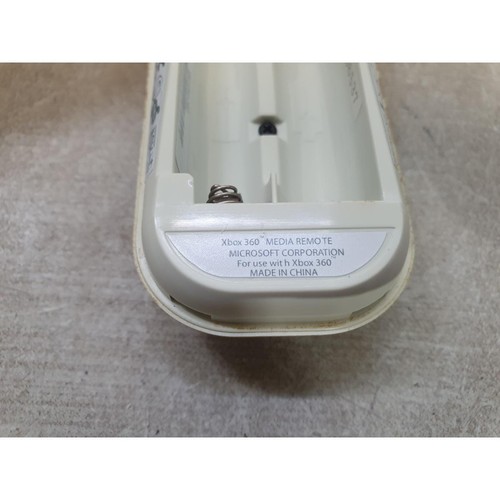 Microsoft Xbox 360 X803250-002 Media Remote Control Wireless Battery Operated - Picture 12 of 13