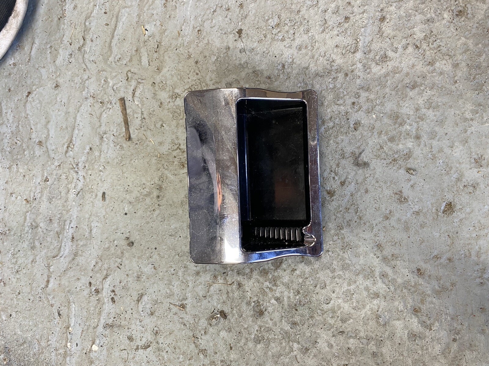Picture 1 of 1
