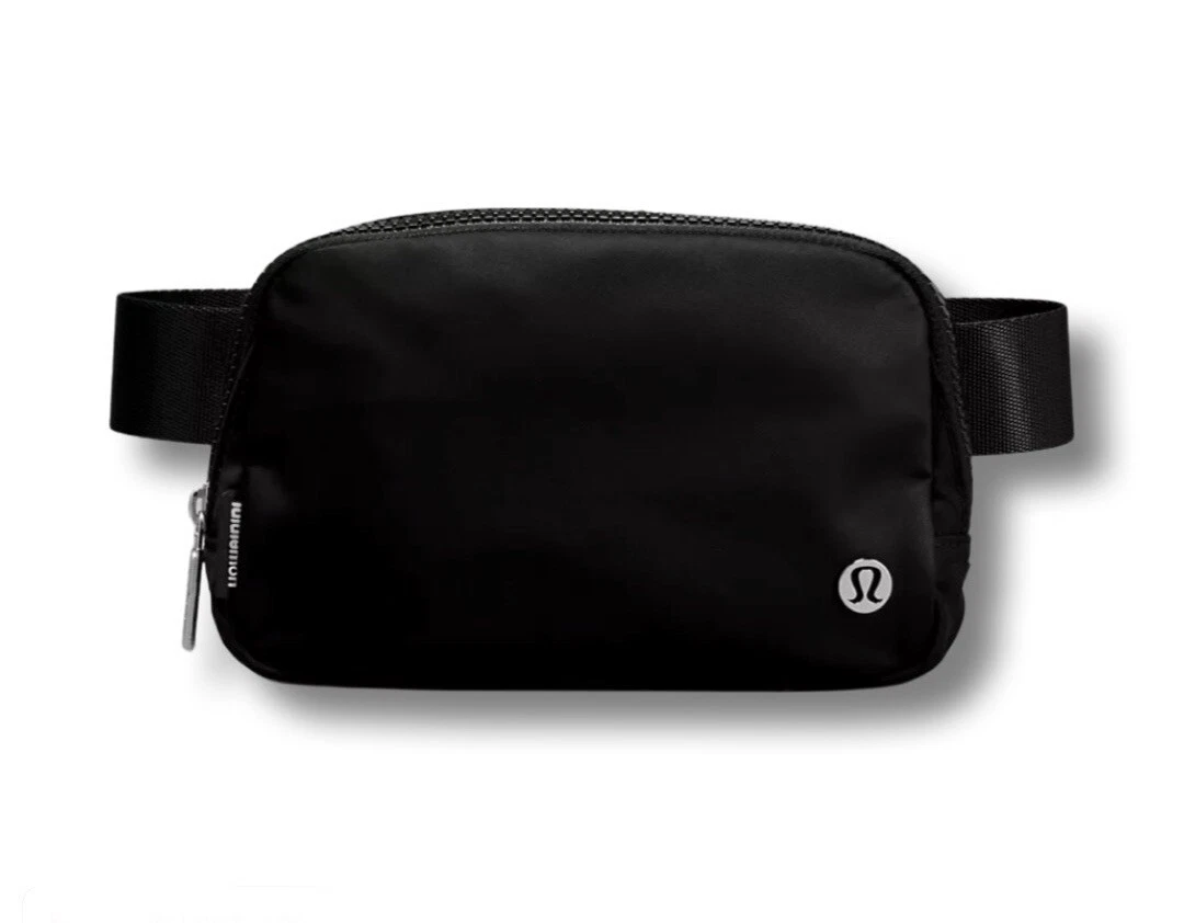 Lululemon Everywhere Belt Bag Black Adjustable Crossbody Purse Authentic  NEW