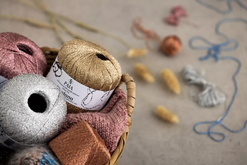 Filcolana PAIA glitter metallic yarn  - 25g /  0.9oz - 560 m / 612 yards - Picture 2 of 20