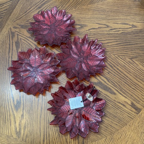 Set Of 4 Akcam Poinsettia Plates Handmade In Turkey