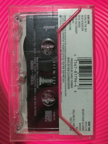 Kick [US Bonus Tracks] [Remaster] by INXS (Cassette, Oct-2002, Rhino (Label)) - Picture 2 of 3