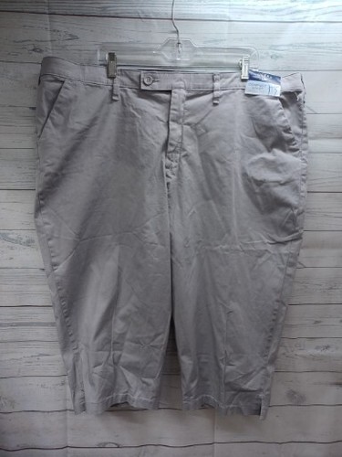 Women's NWT Lee Riders Crop Pants Size 24W Gray Comfort Waist Capri