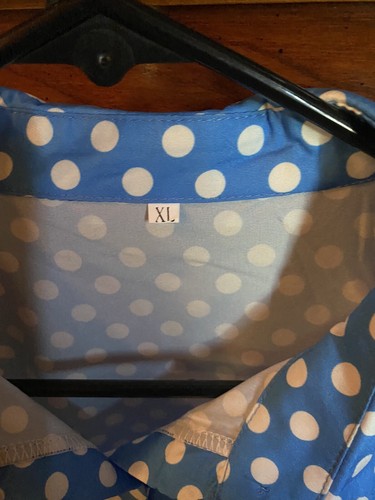 Super Cute Tops XL - Picture 2 of 6