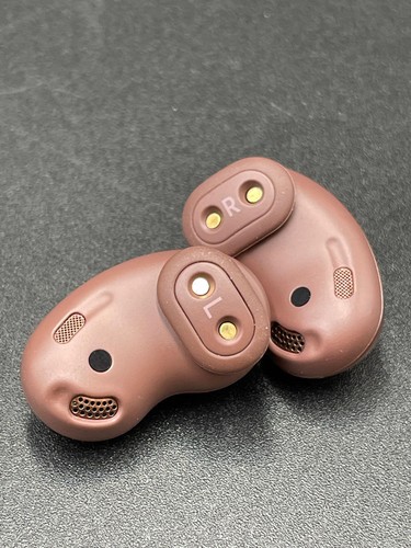 SAMSUNG Galaxy Buds Live True Wireless Earbuds - Zdjęcie 2 z 8