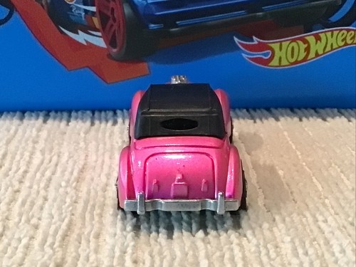 Hot Wheels Redlines 1971 Classic Cord Hot Pink - Picture 5 of 9