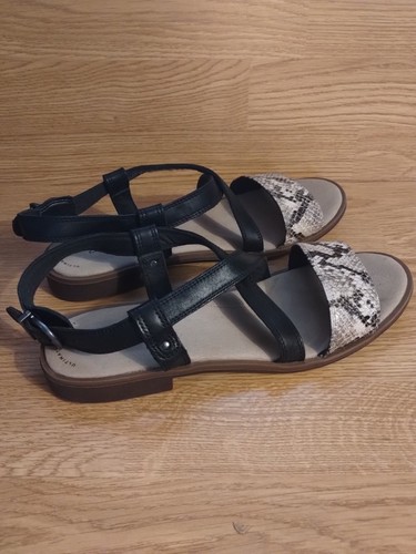 Clarks Declan Spring Sandals Women’s Sz 9.5M Snakeskin Black Open Toe Flats - Picture 7 of 12