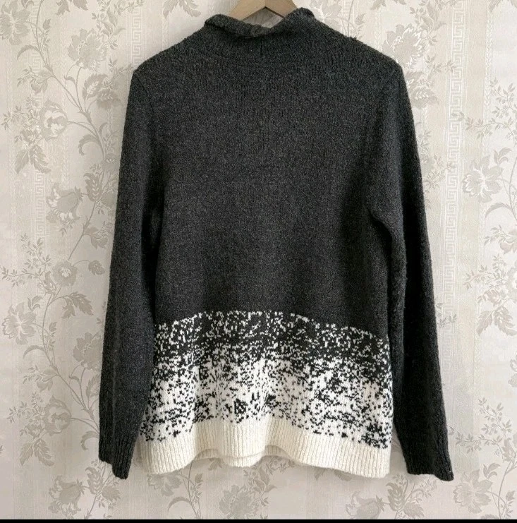 J. Jill Snowflake Knit Sweater Womens Small Gray White Winter Holiday - Image 2 of 4