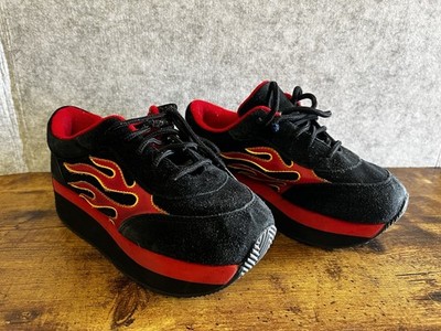 Volatile Arson Flame Platform Sneakers Black Red Womens Size 7 Y2K  Hot Topic