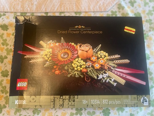 LEGO Icons Dried Flower Centerpiece Building Set 10314 - Picture 1 of 3