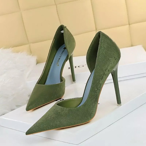 Escarpins pointus en métal pour femmes, talons chaton, chaussures de soirée sexy, talons en daim pour dames, chaussures de mariage de luxe, mode féminine, 7 cm  322