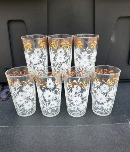 Set Of 7 Vtg 1940-50's Hazel Atlas WHITE ASTER Gold trim Floral Drinking Glasses - Picture 2 of 9