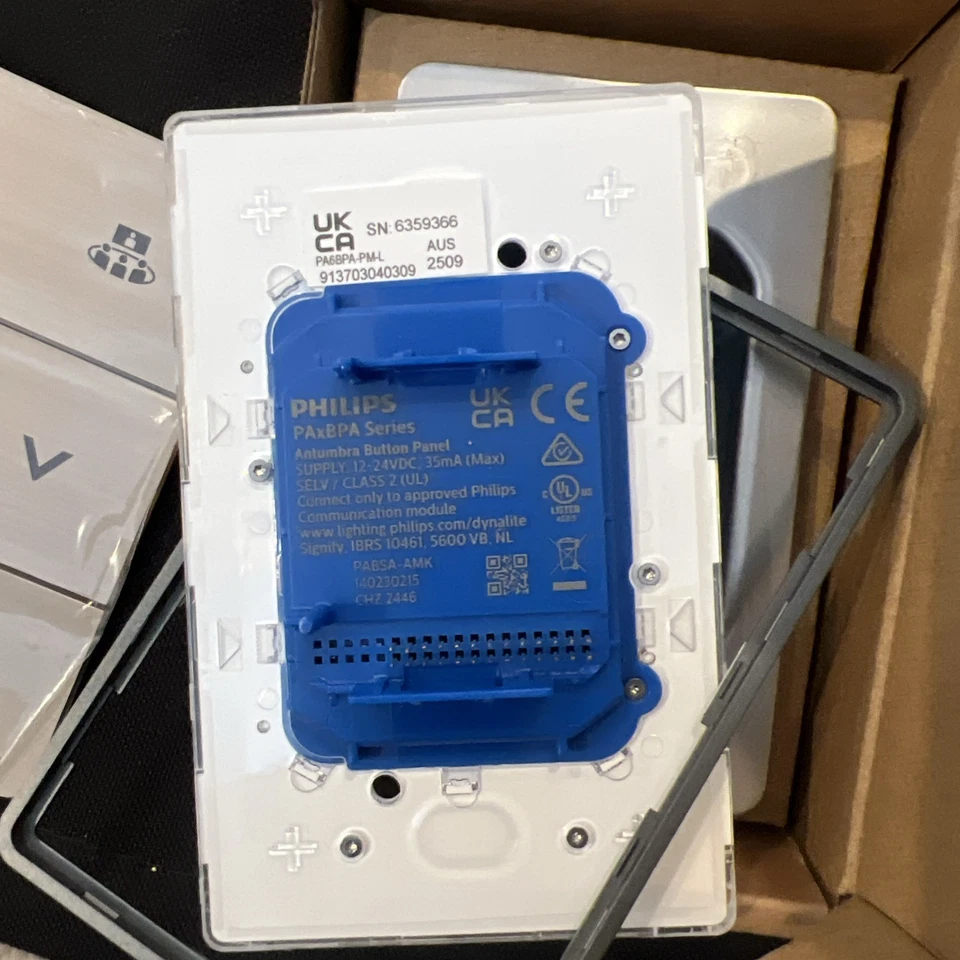 Painel de controle Philips Dynalite Antumbra botão PA6BPA-PM-L cinza - Imagem 2 de 3