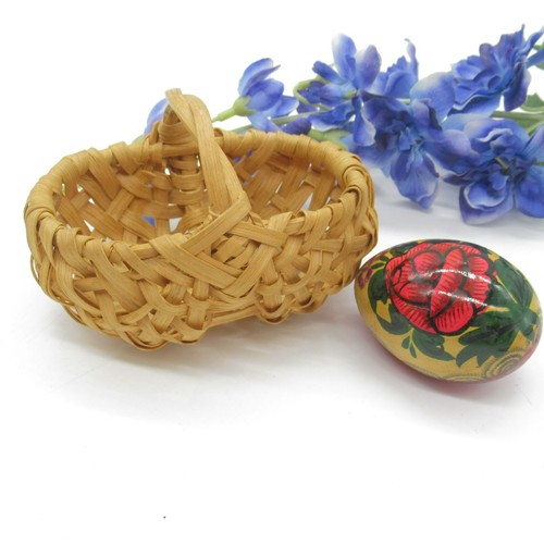 Vintage Buttocks Basket 4" Small Woven Basket Twisted Handle Unsigned - Picture 15 of 15